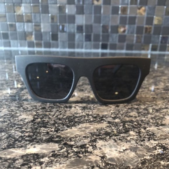 Le Specs "Bowie" Matte Grey Sunglasses - Picture 2 of 7